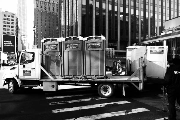 Best Portable restroom trailer rental  in Cedartown, GA